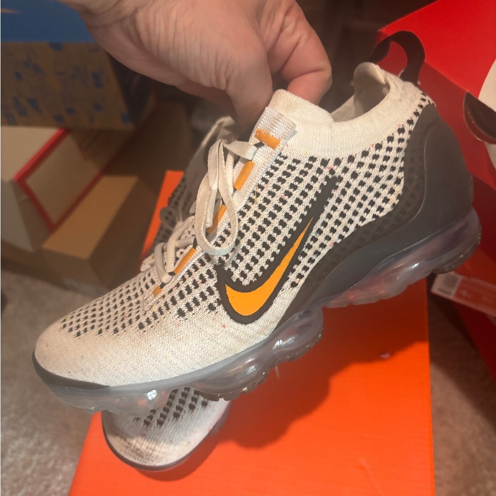 Air Vapormas, 4Y
